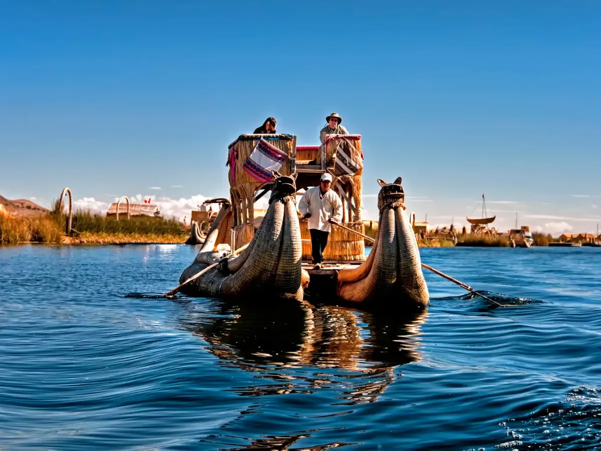 Tour Uros e Taquile Full Day saindo de Puno