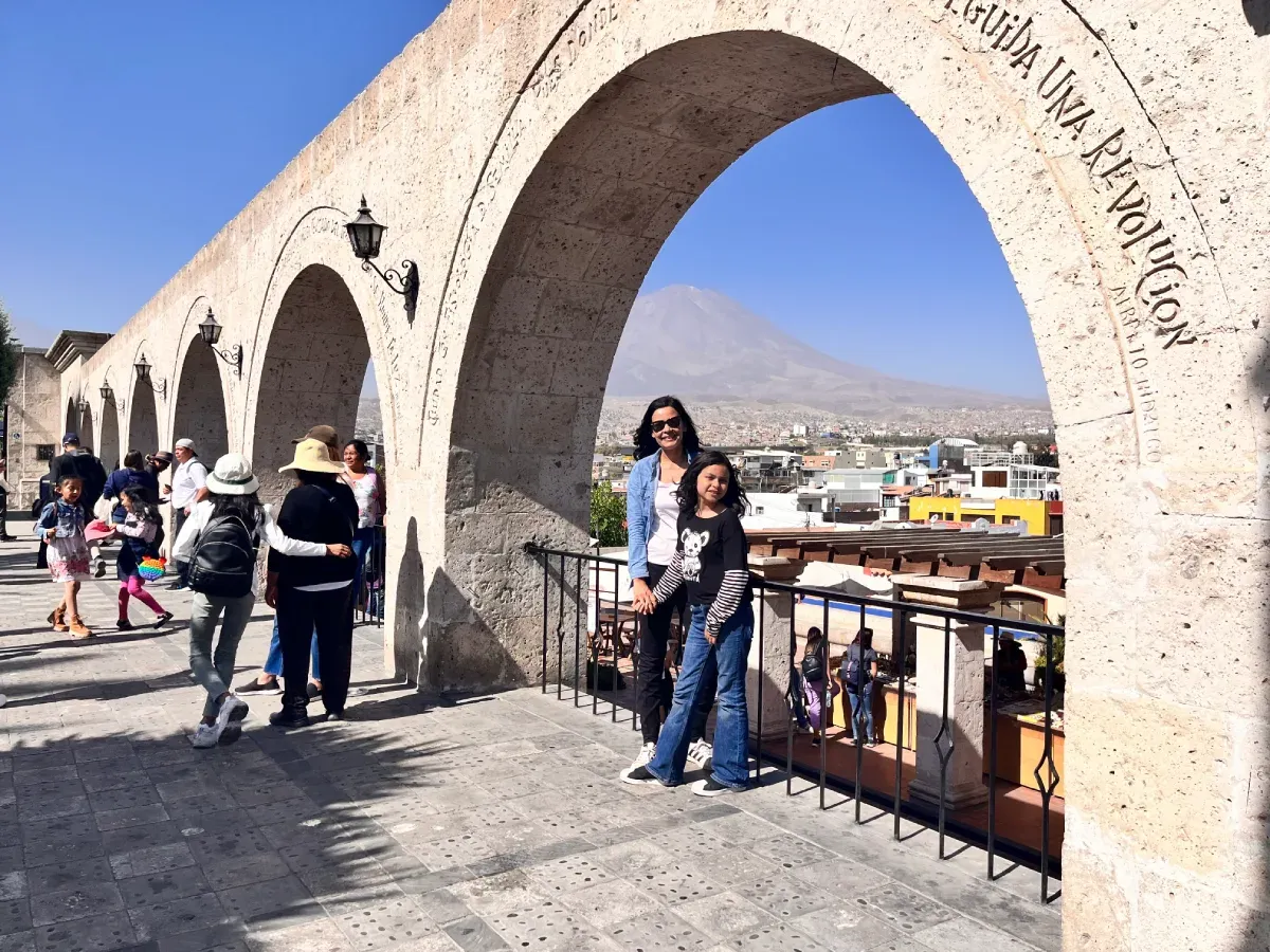 Peru 10 Day Tour: Huacachina, Colca Canyon and Machu Picchu