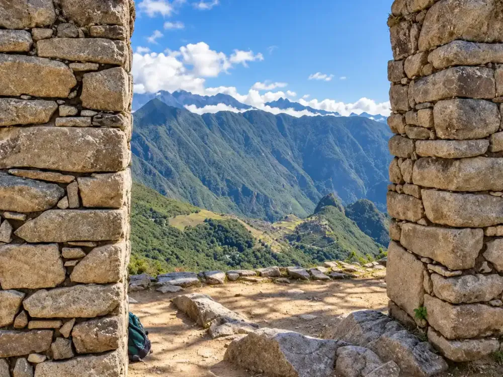 entrada histórica Machu Picchu.webp