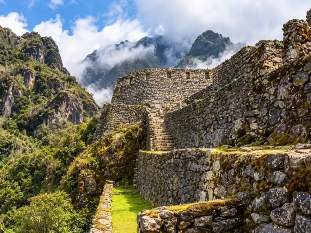 escalinatas incas.webp