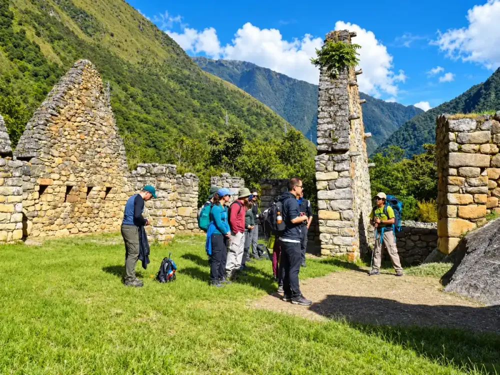 sitio arqueológico inca.webp